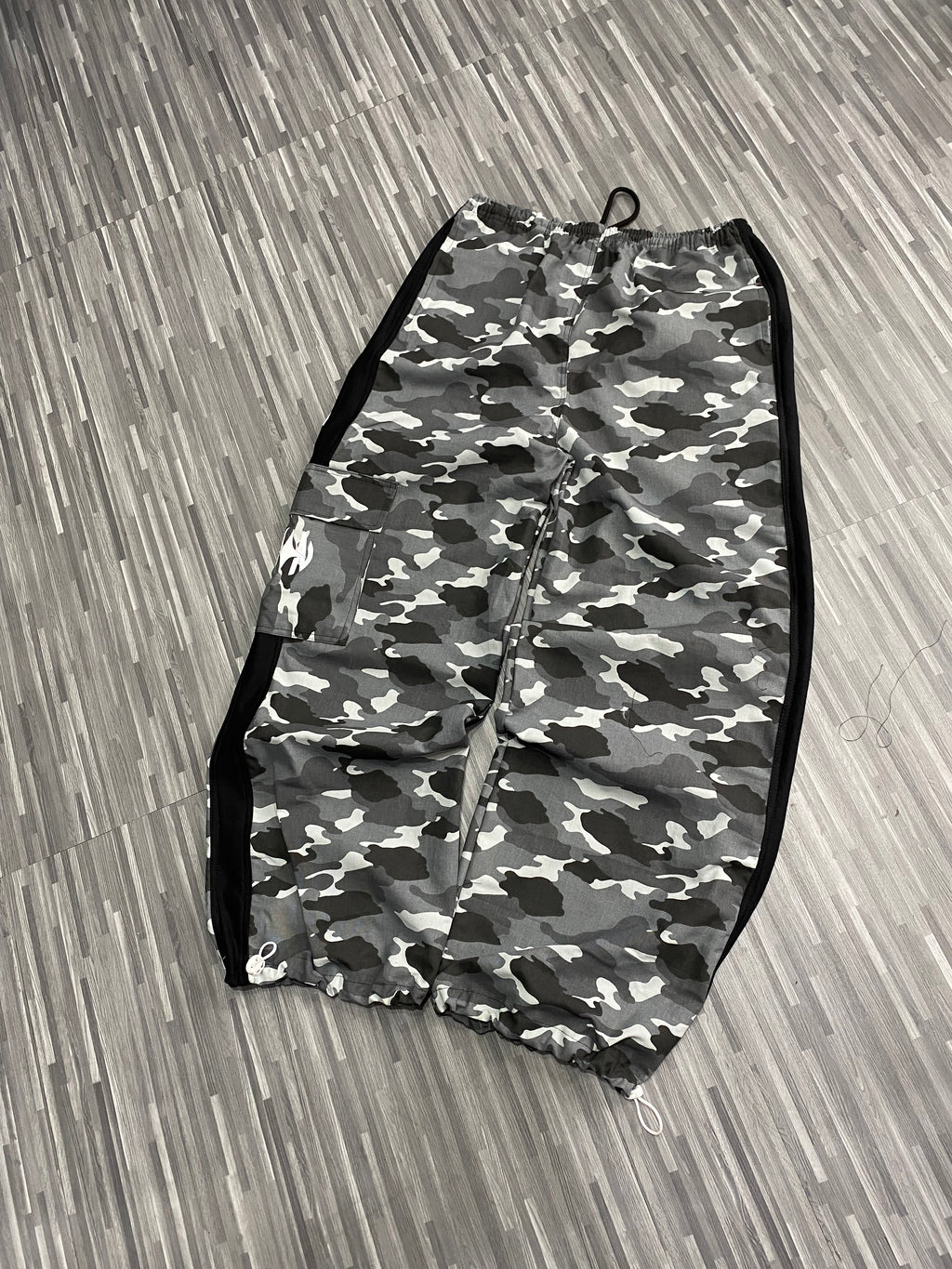 CALÇA CAMUFLADA TRICOLINE CINZA