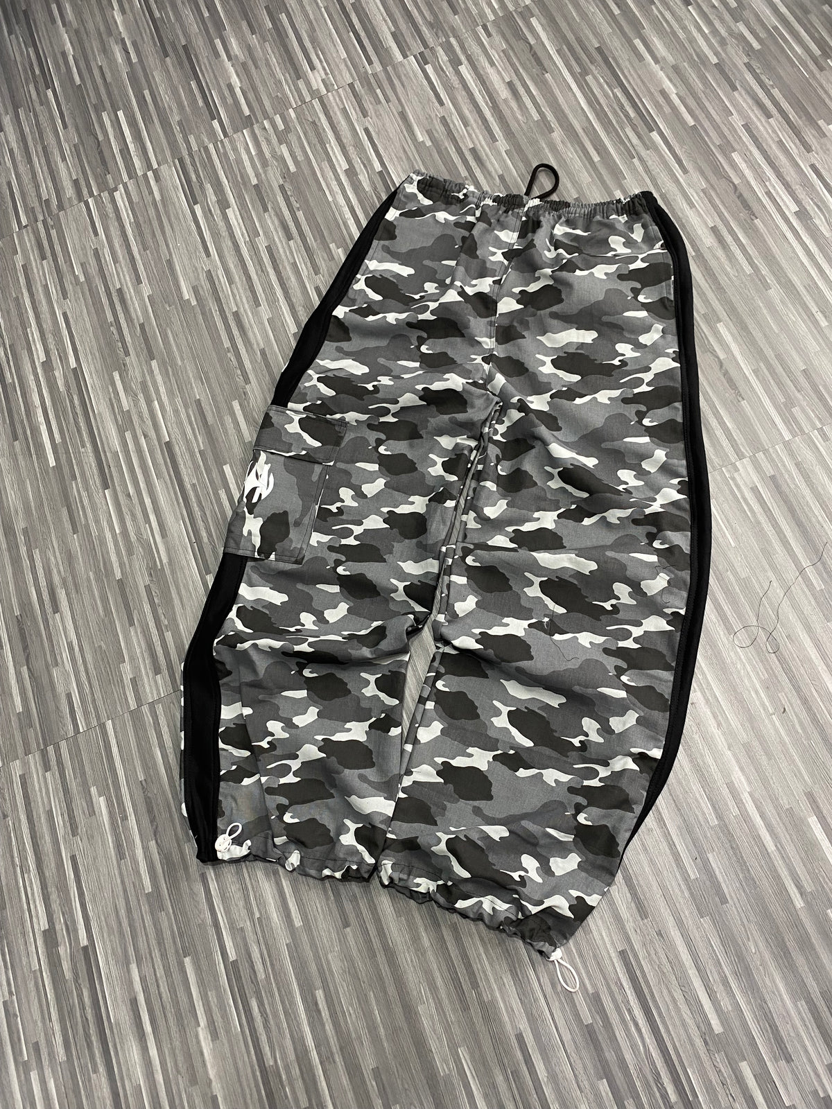 CALÇA CAMUFLADA TRICOLINE CINZA